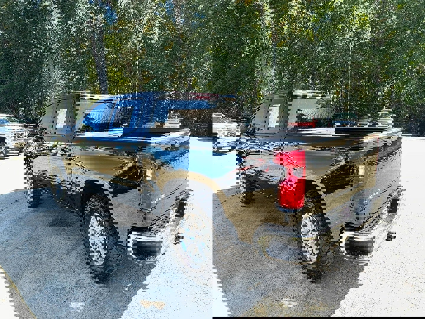 Used 2022 Chevrolet Silverado 1500 LT image 7