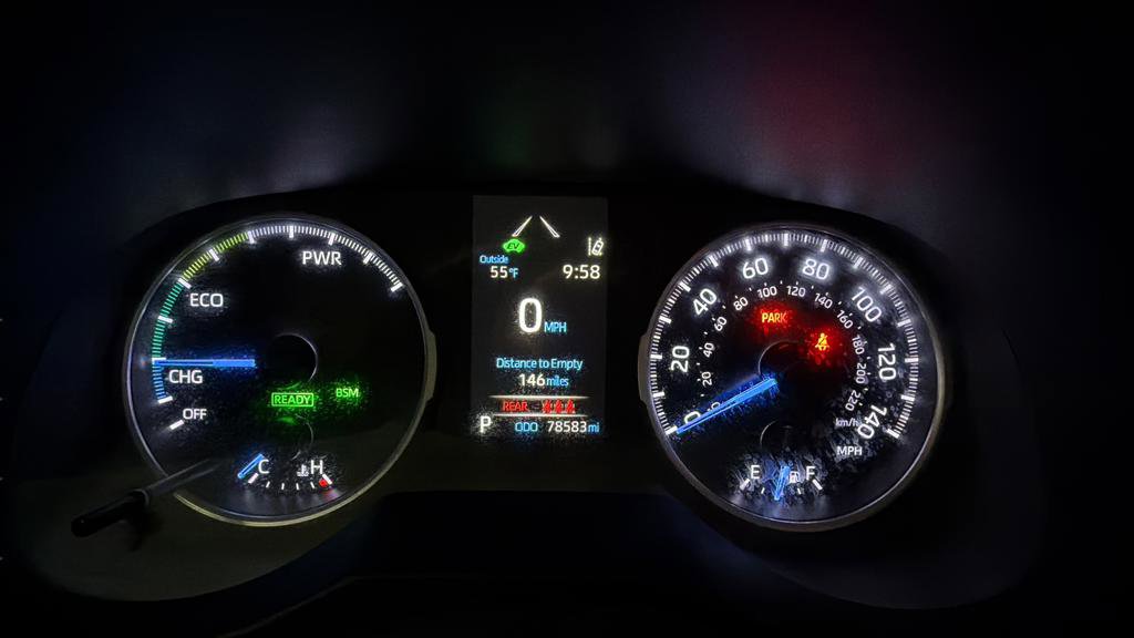 Used 2020 Toyota RAV4 LE w/ All Weather Liner Package image 29