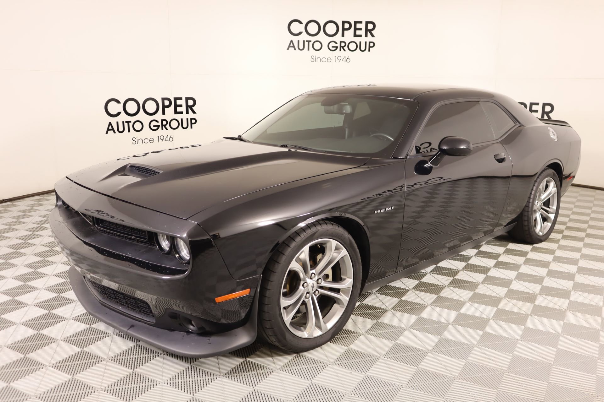 Used 2021 Dodge Challenger R/T image 9