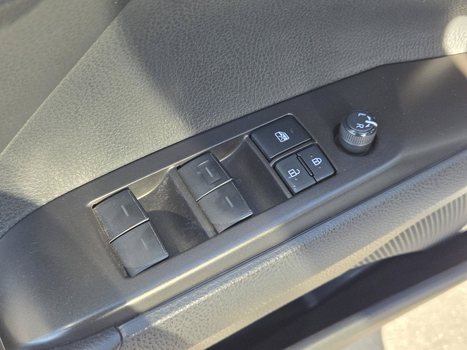 Used 2024 Toyota Camry LE FWD image 19
