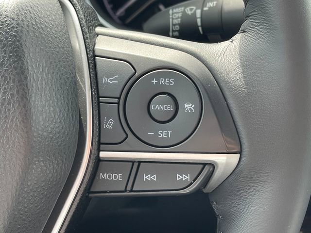 Used 2024 Toyota Camry XLE image 6