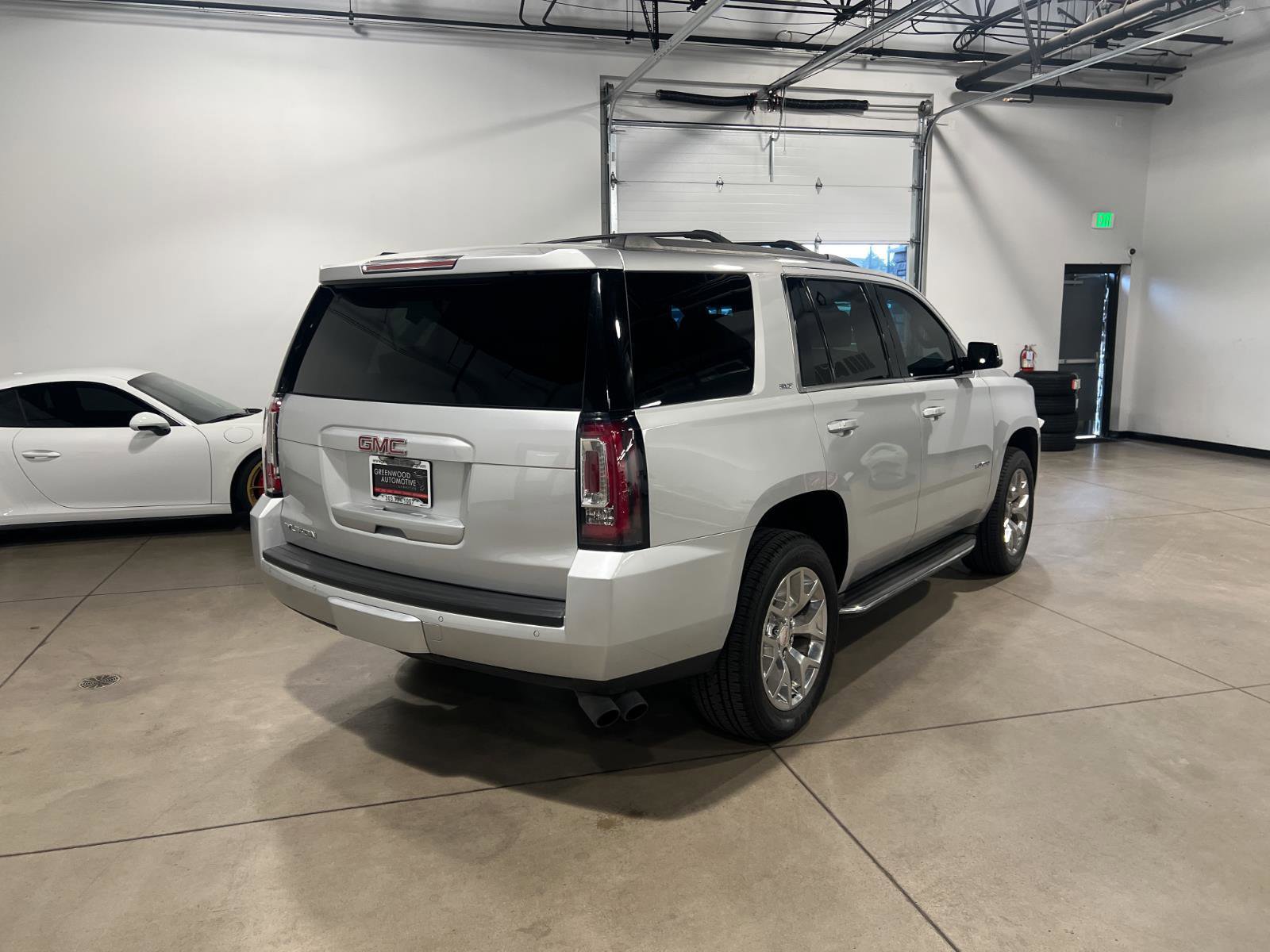 Used 2015 GMC Yukon SLT w/ Open Road Package image 3