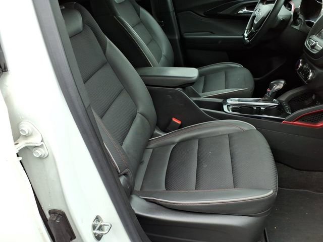 Used 2023 Chevrolet TrailBlazer RS AWD/4WD image 9