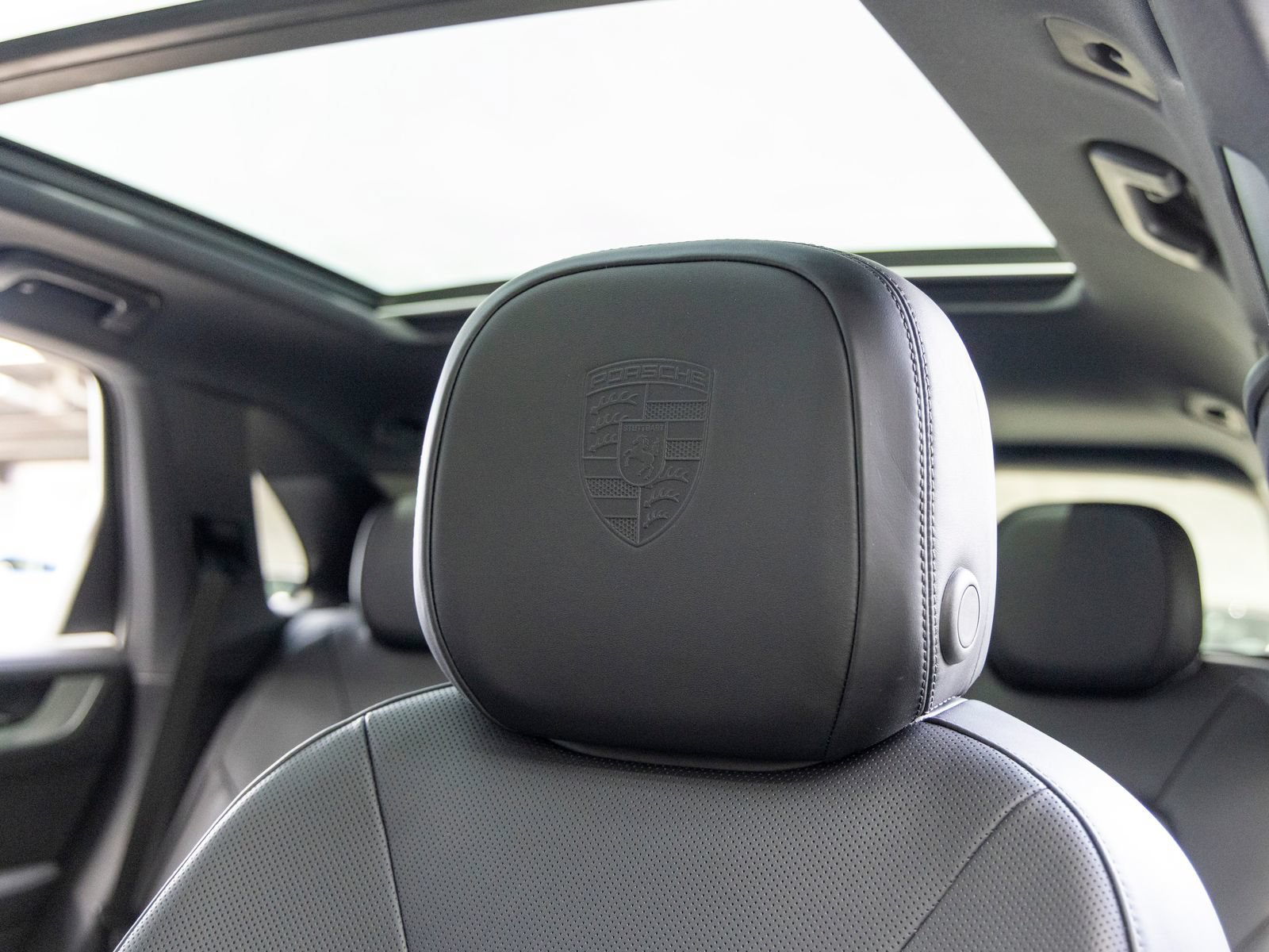 New 2026 Porsche Cayenne AWD/4WD image 33