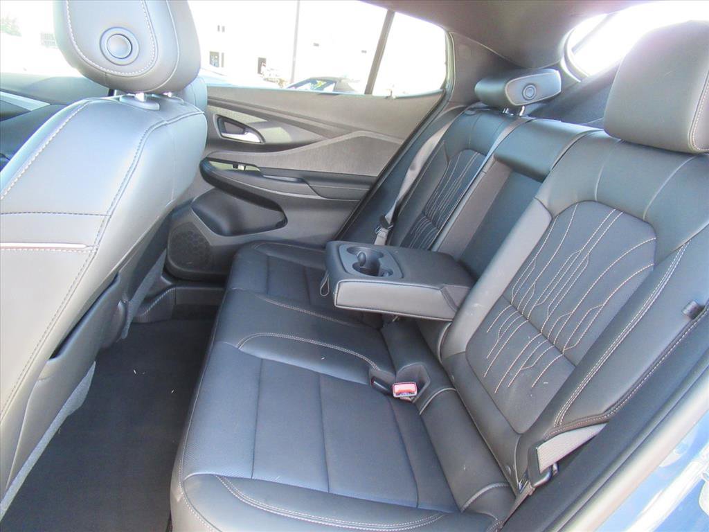 Used 2024 Buick Envista Avenir image 27