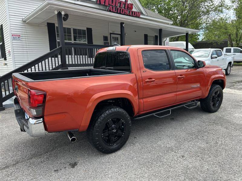Used 2018 Toyota Tacoma SR5 image 5