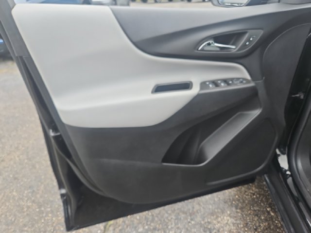 Used 2024 Chevrolet Equinox LS w/ LS Convenience Package FWD image 11