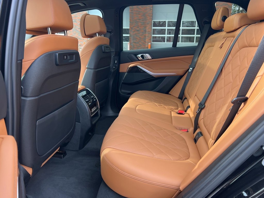 Used 2023 BMW X5 xDrive45e w/ Climate Comfort Package image 25