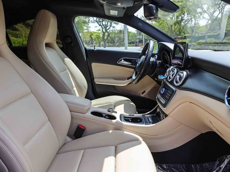 Used 2018 Mercedes-Benz CLA 250 image 20