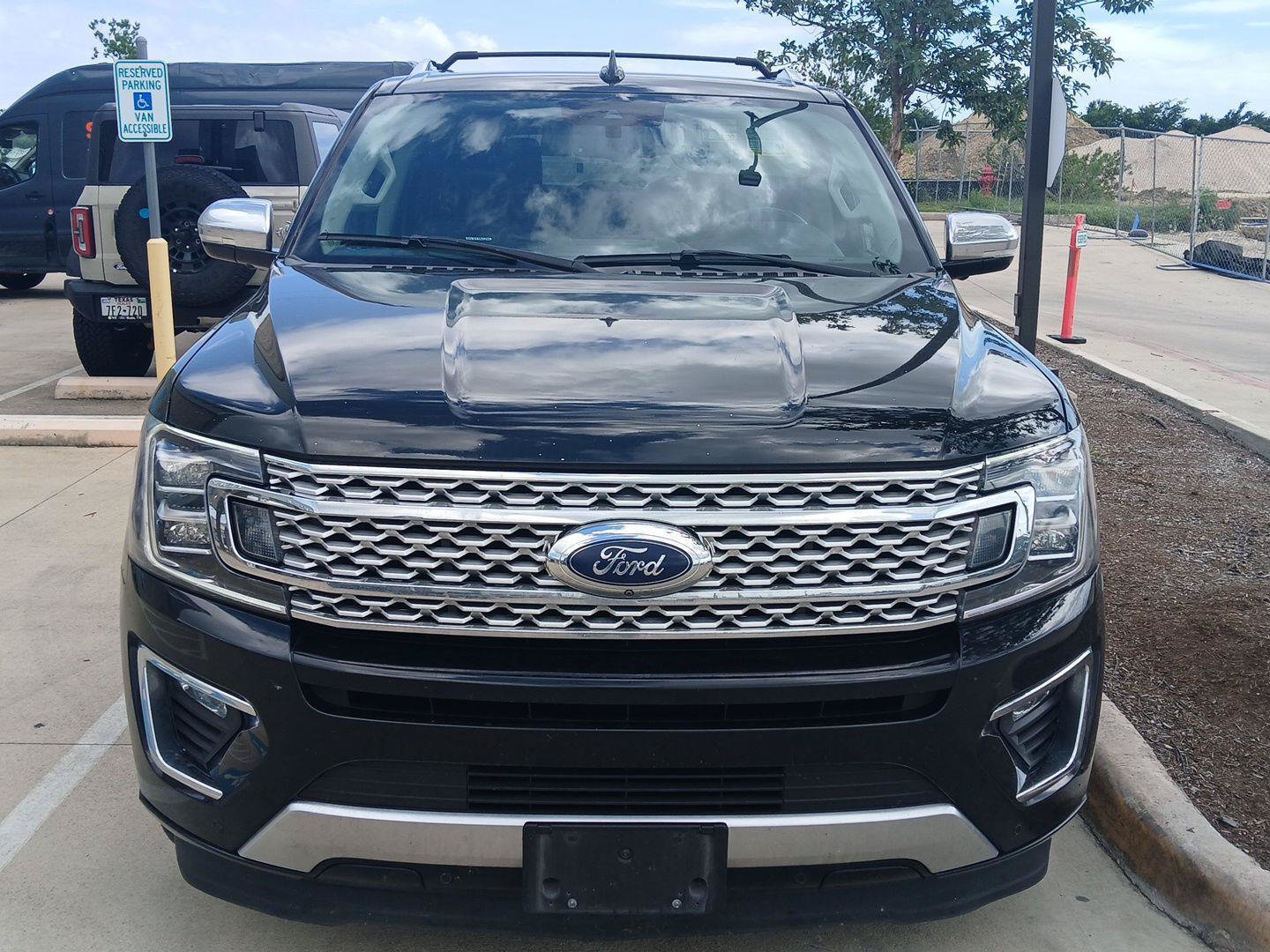 Used 2021 Ford Expedition Platinum RWD image 5