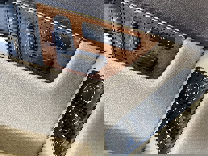 Used 2012 Mercedes-Benz C 300 4MATIC Sedan image 22