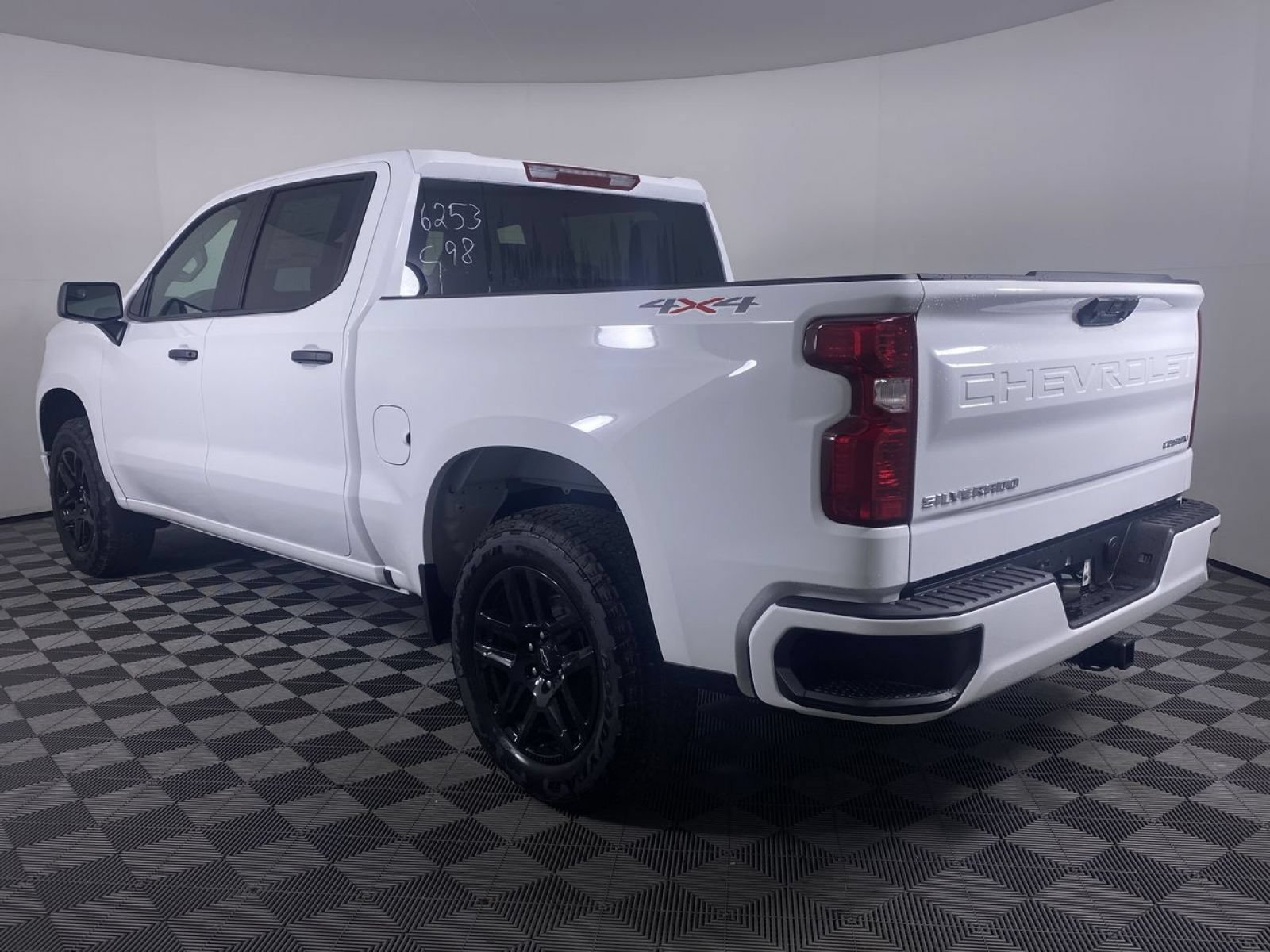 New 2026 Chevrolet Silverado 1500 Custom w/ Turbomax Blackout Package AWD/4WD image 17