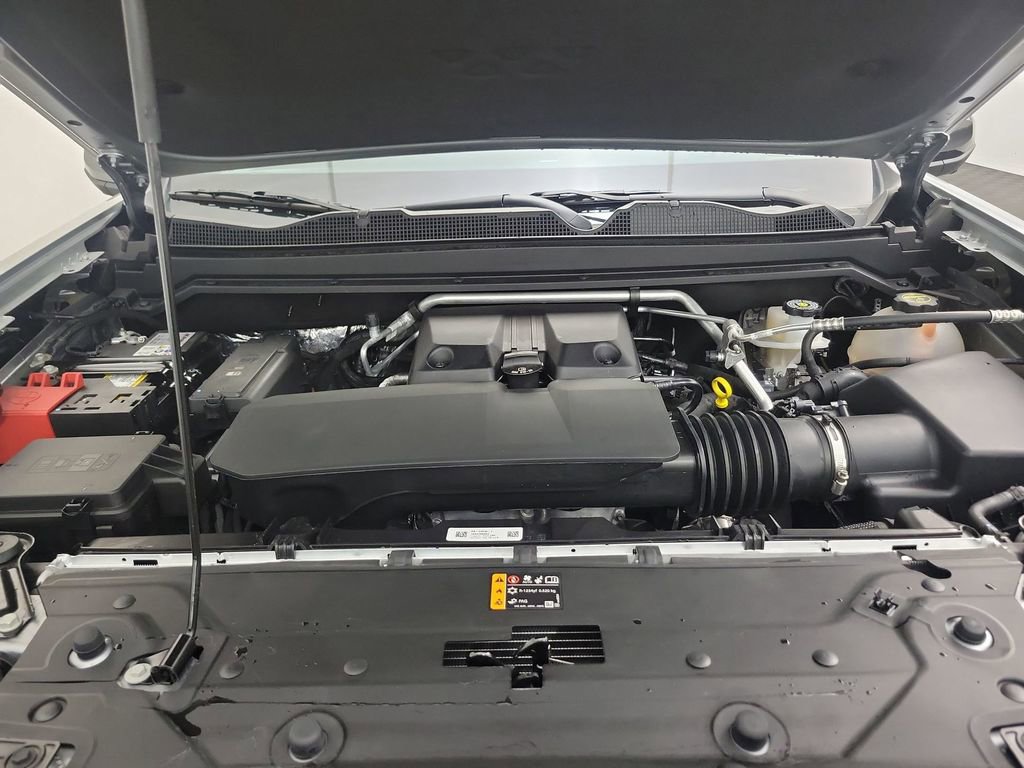 Used 2024 Chevrolet Colorado ZR2 w/ ZR2 Bison Edition AWD/4WD image 30