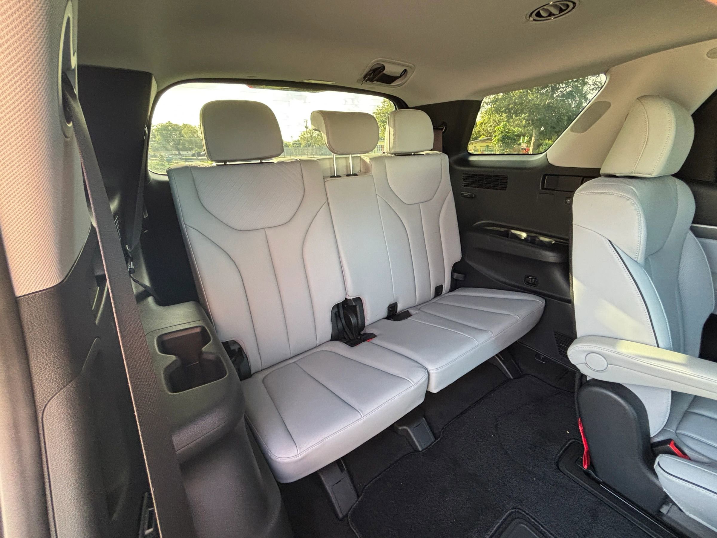 Used 2023 Hyundai Palisade SEL w/ Premium Package image 34