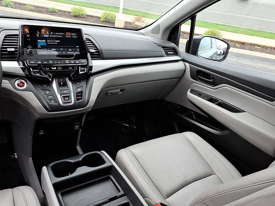 Used 2023 Honda Odyssey EX-L image 25