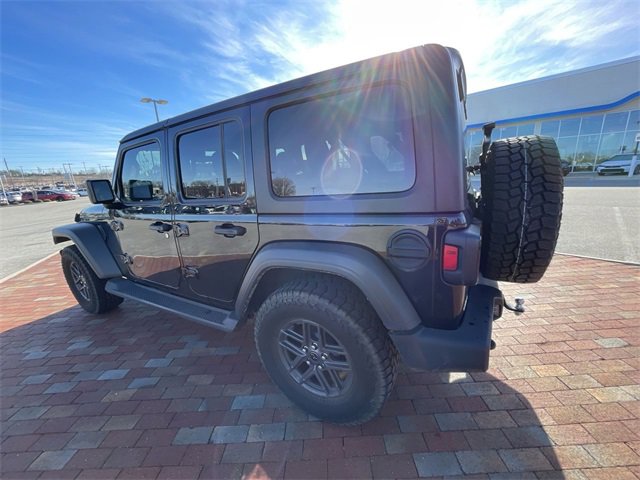 Used 2024 Jeep Wrangler Sport S image 14