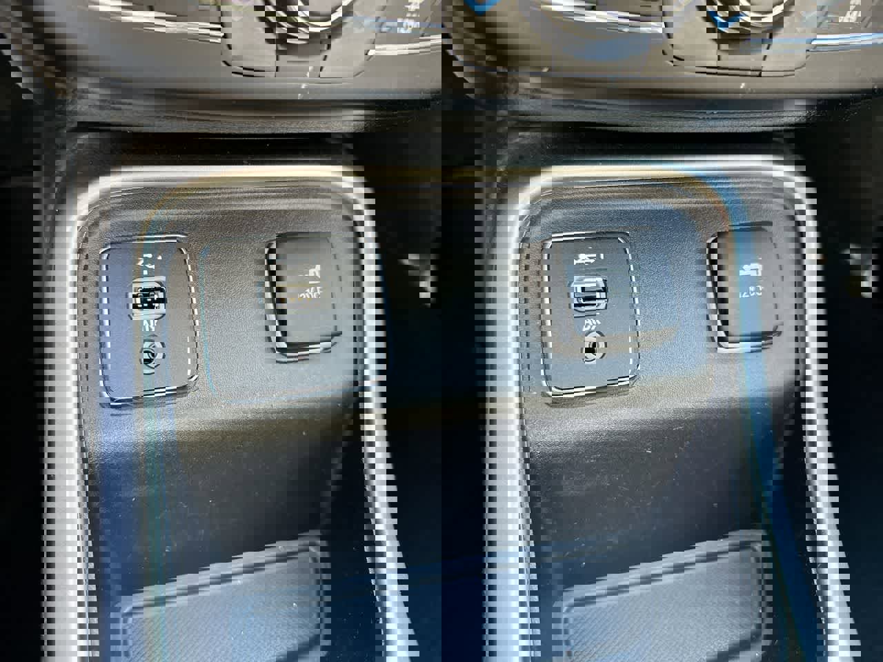 Used 2019 Jeep Compass Sport image 32