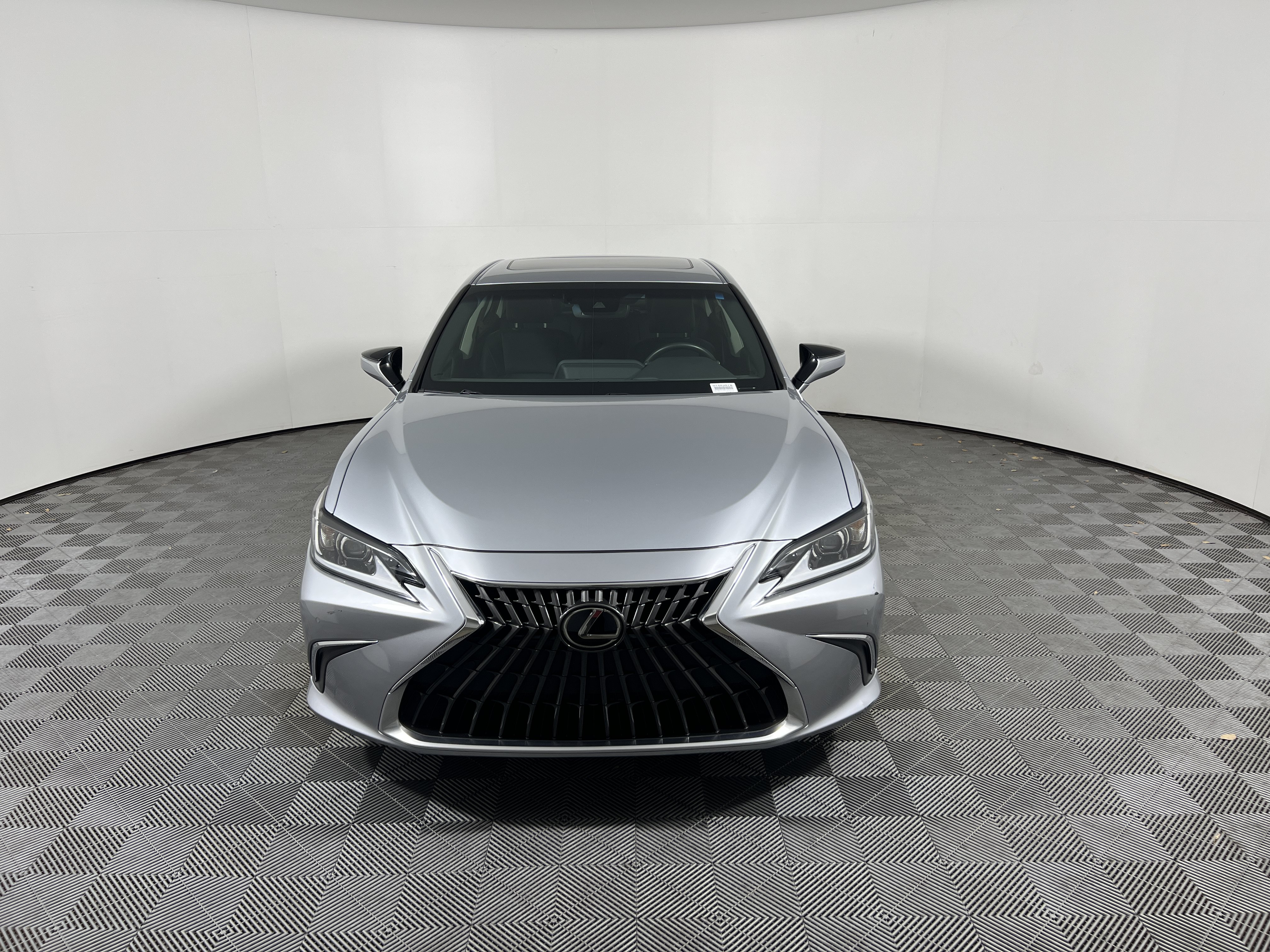 Used 2023 Lexus ES 350 w/ Premium Package FWD image 8