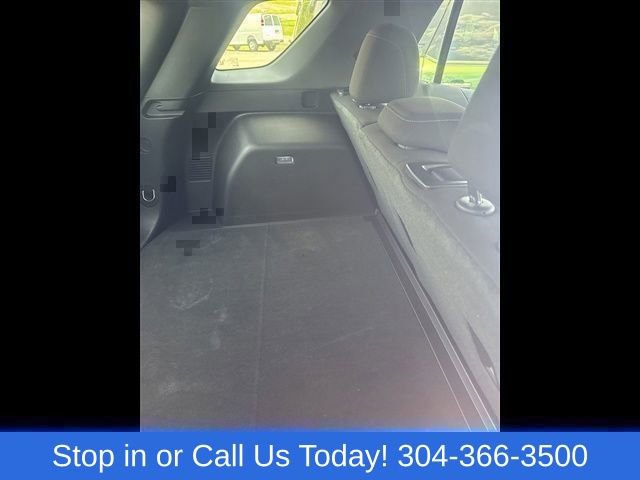 Used 2026 Chevrolet Equinox LT AWD/4WD image 10