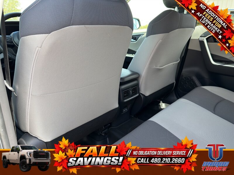 Used 2025 Toyota RAV4 XLE w/ Convenience Package AWD/4WD image 21