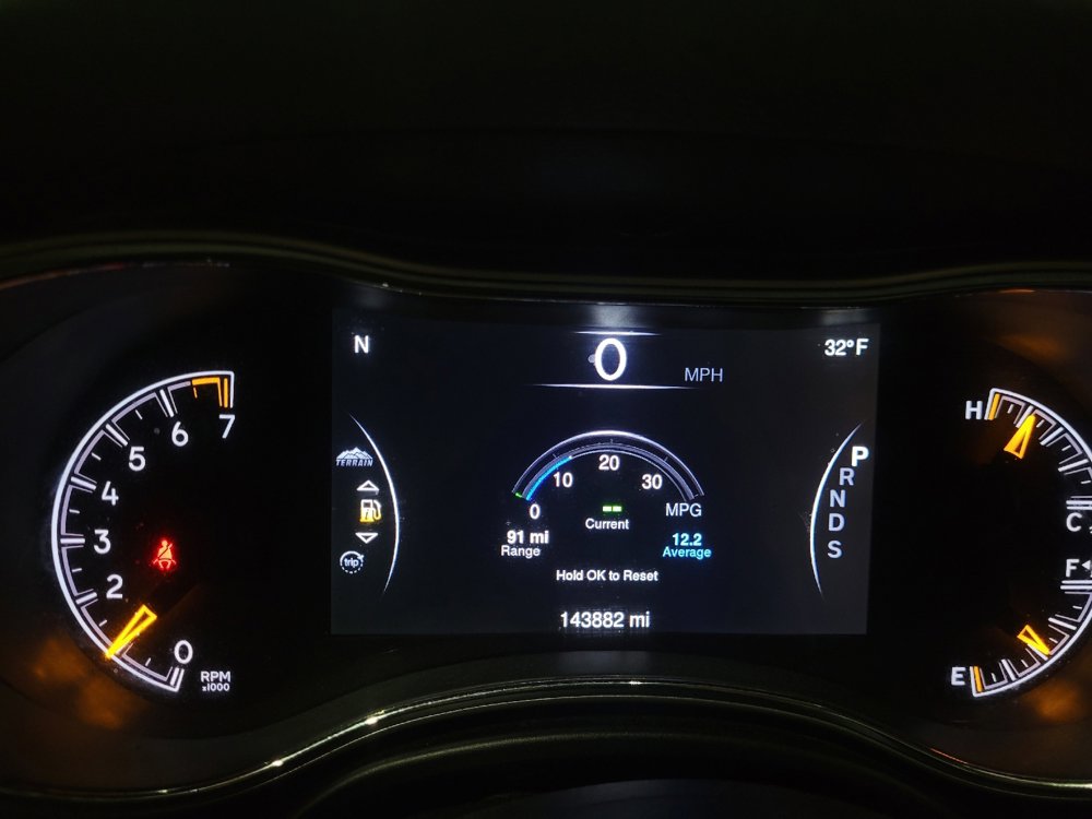 Used 2014 Jeep Grand Cherokee Limited AWD/4WD image 23