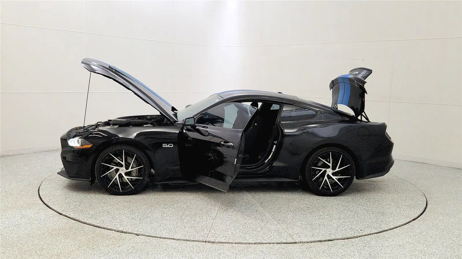 Used 2020 Ford Mustang GT image 8