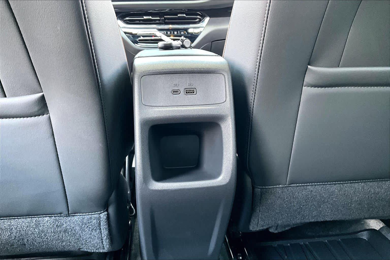 Used 2025 Buick Envista Avenir FWD image 37