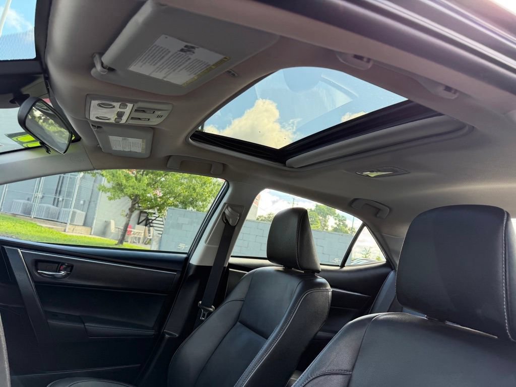 Used 2017 Toyota Corolla XLE FWD image 11