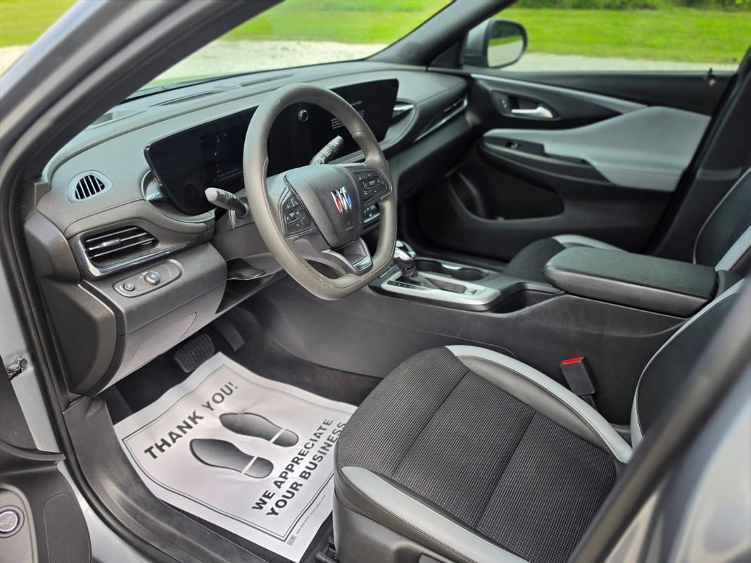 Used 2024 Buick Envista Preferred w/ Convenience II Package FWD image 9