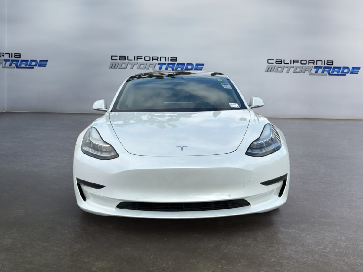 Used 2020 Tesla Model 3 Standard Range RWD image 2