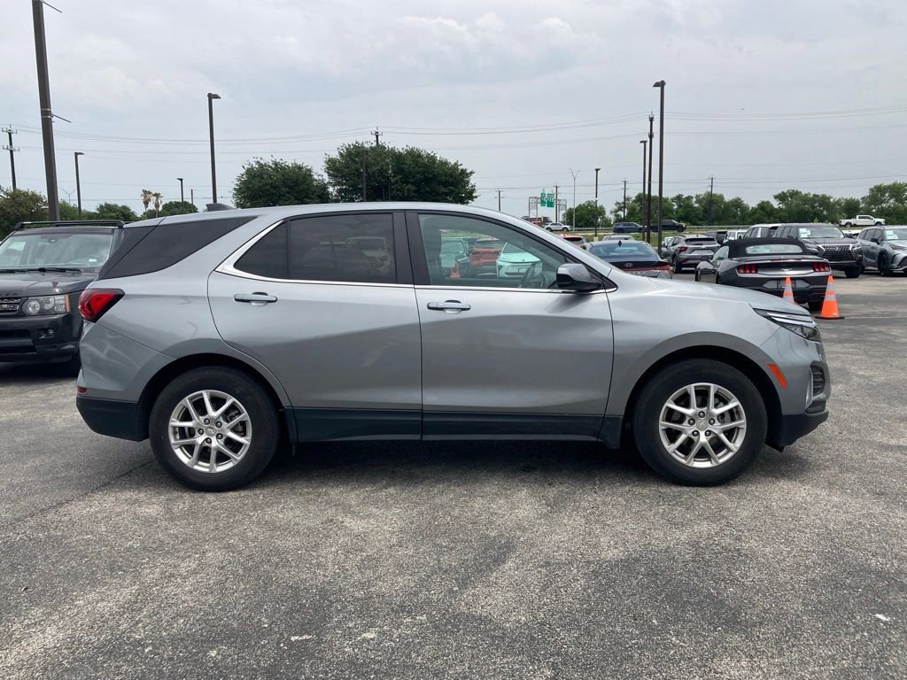 Used 2024 Chevrolet Equinox LT FWD image 4