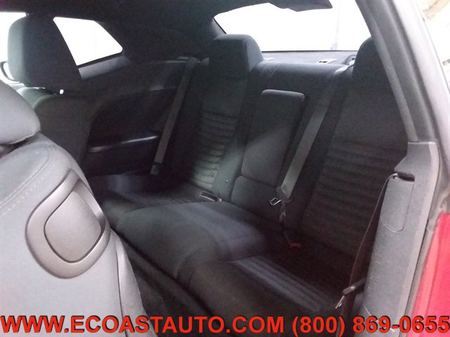 Used 2012 Dodge Challenger R/T RWD image 11