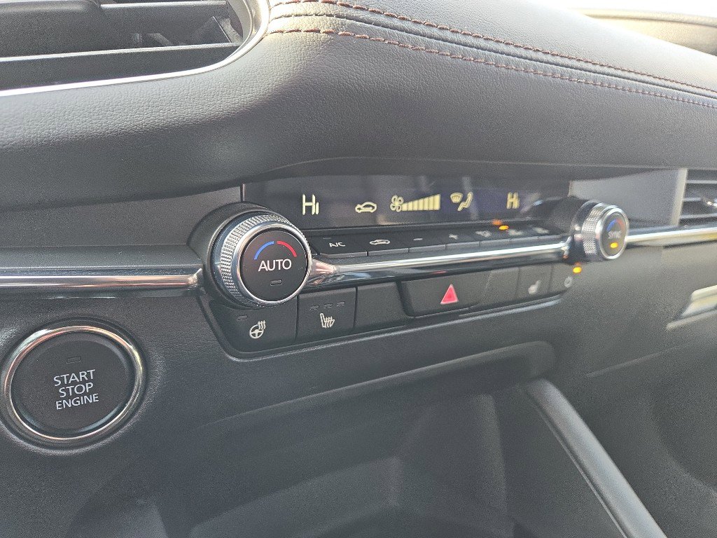 Used 2025 MAZDA MAZDA3 2.5 Turbo Sedan w/Premium Plus image 23