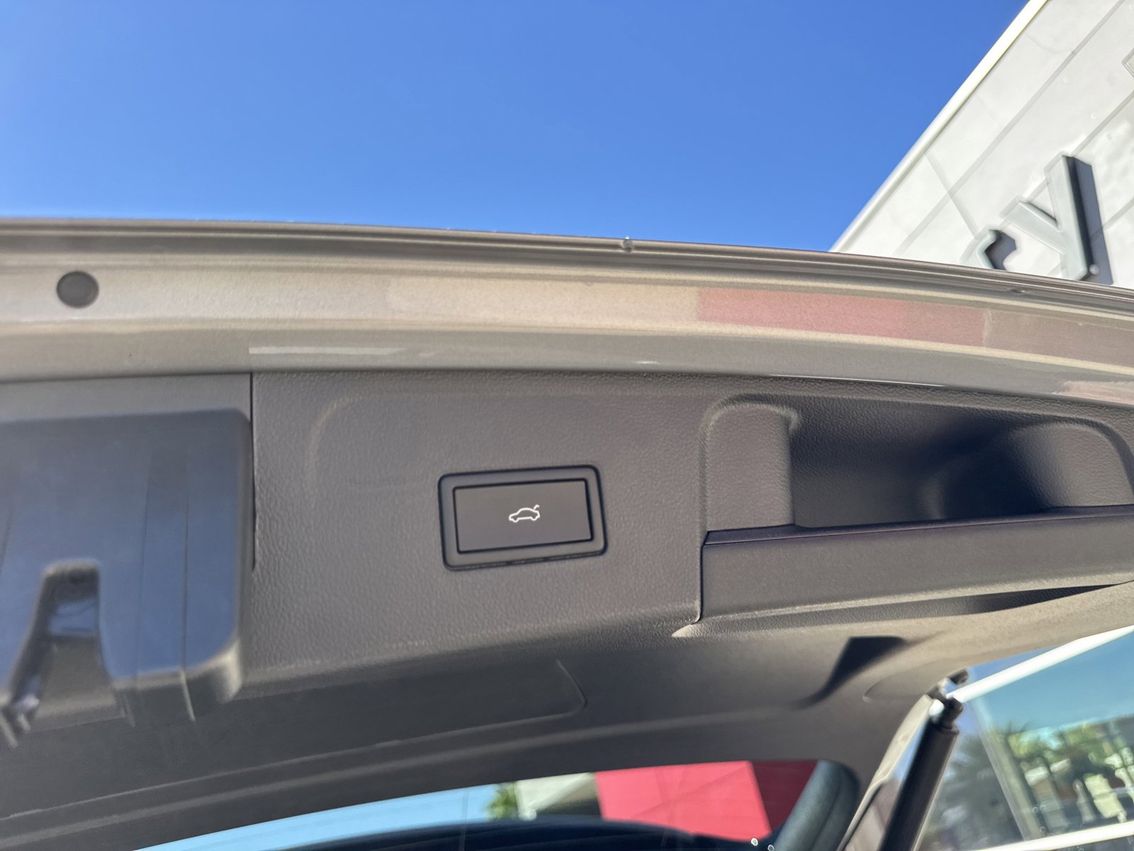 New 2026 Volkswagen Atlas SEL image 8