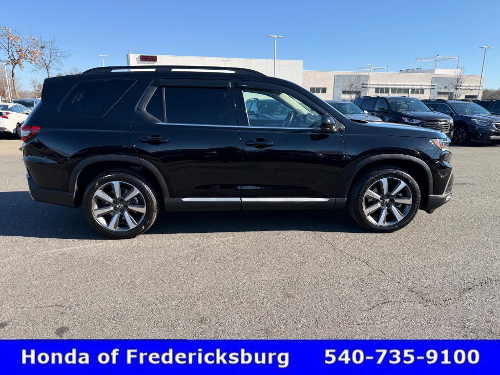 Certified 2025 Honda Pilot Elite image 7