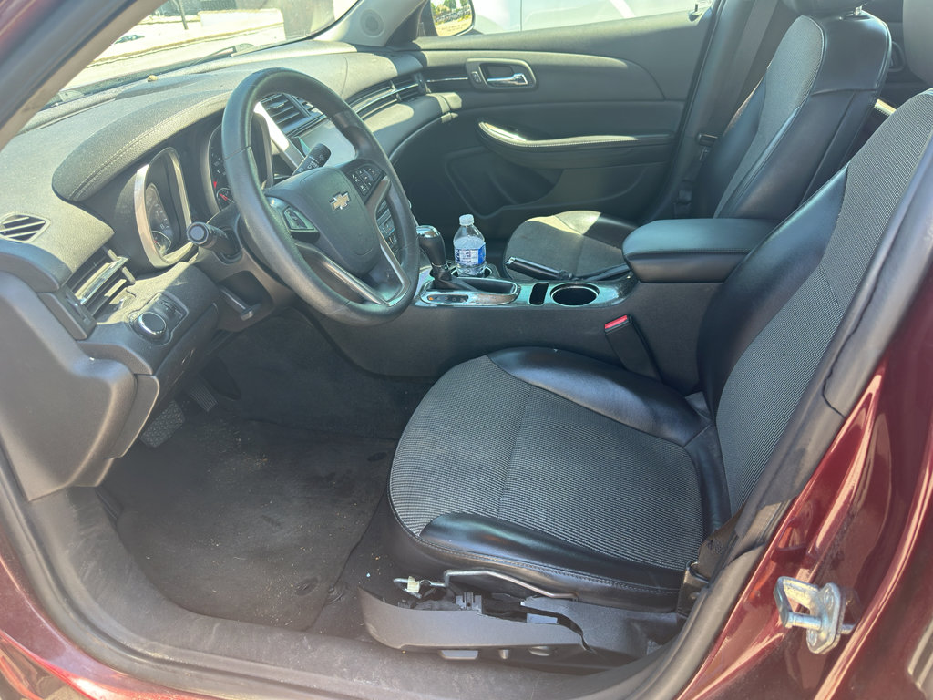 Used 2015 Chevrolet Malibu LT w/ Power Convenience Package FWD image 5
