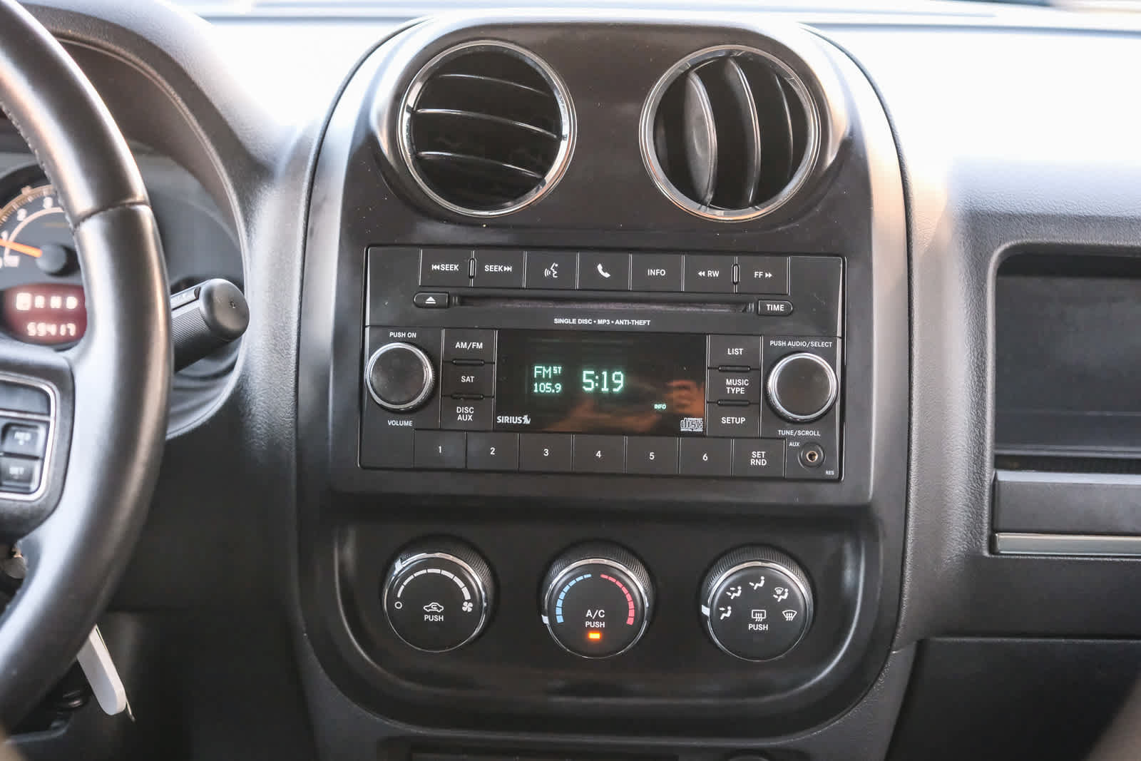 Used 2016 Jeep Patriot Sport FWD image 14