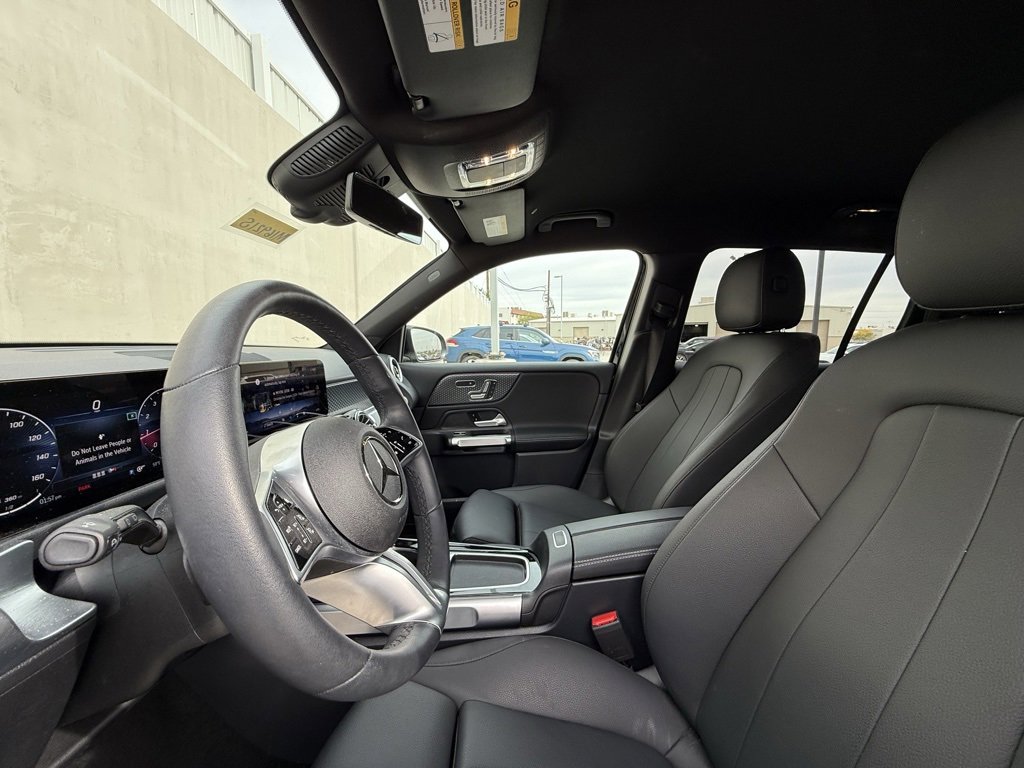 Used 2025 Mercedes-Benz GLB 250 image 5