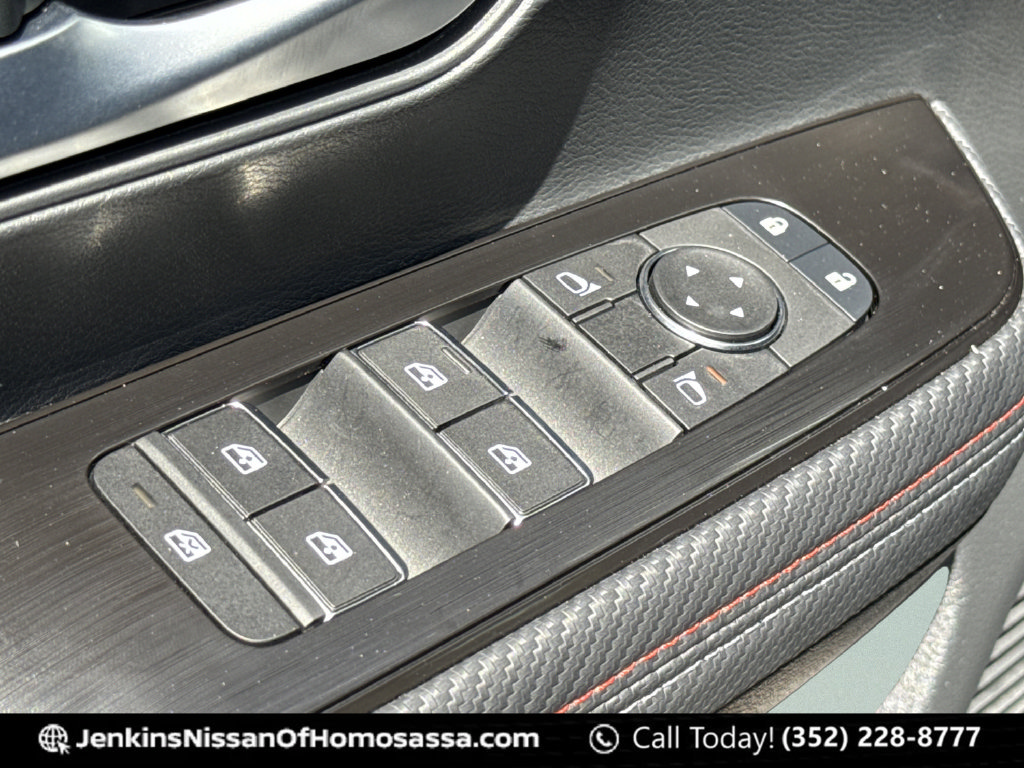 New 2026 Nissan Kicks SR w/ SR Premium Package FWD image 26