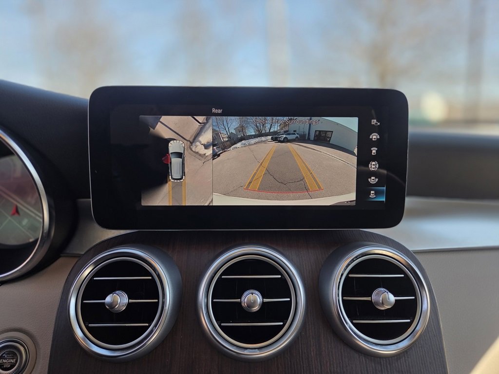 Used 2022 Mercedes-Benz GLC 300 4MATIC w/ Multimedia Package Lite image 15