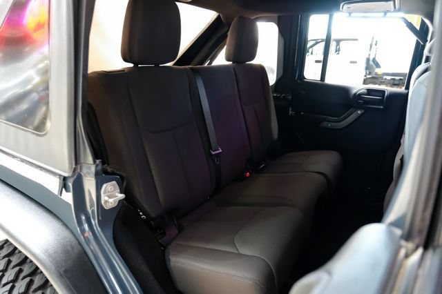 Used 2017 Jeep Wrangler Unlimited Sport AWD/4WD image 37