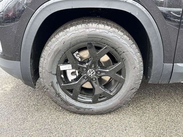 New 2026 Volkswagen Atlas Peak Edition image 8