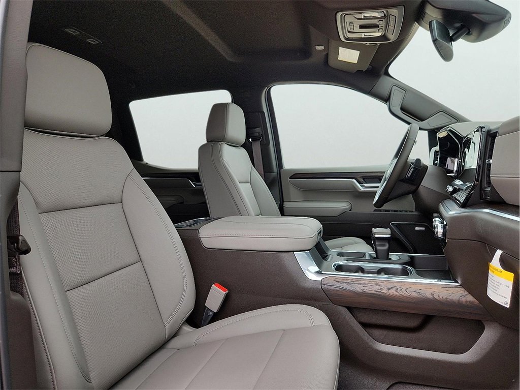New 2025 GMC Sierra 1500 SLT image 19