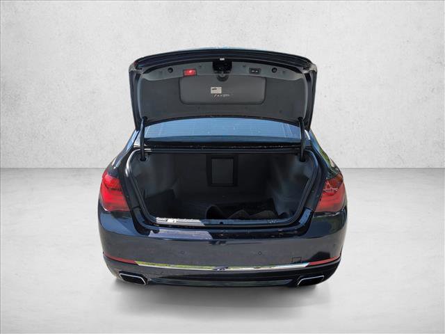 Used 2015 BMW 750Li xDrive image 6