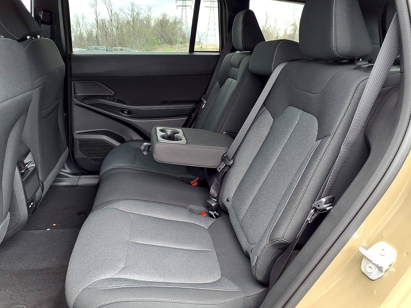 New 2026 Jeep Cherokee Laredo AWD/4WD image 8