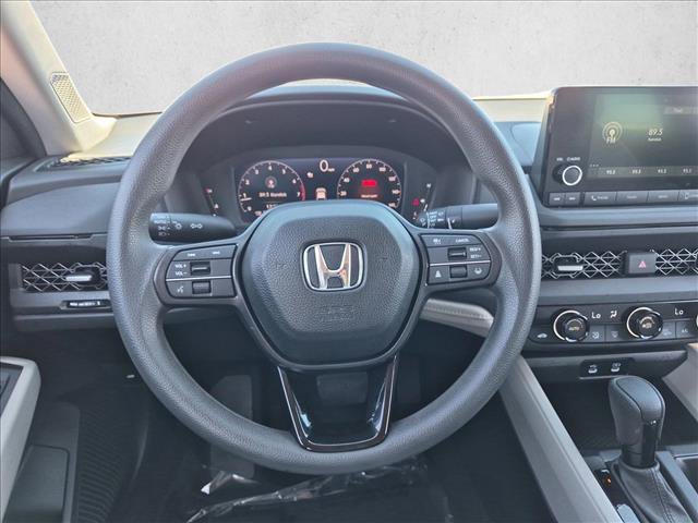 Used 2025 Honda Accord SE image 13