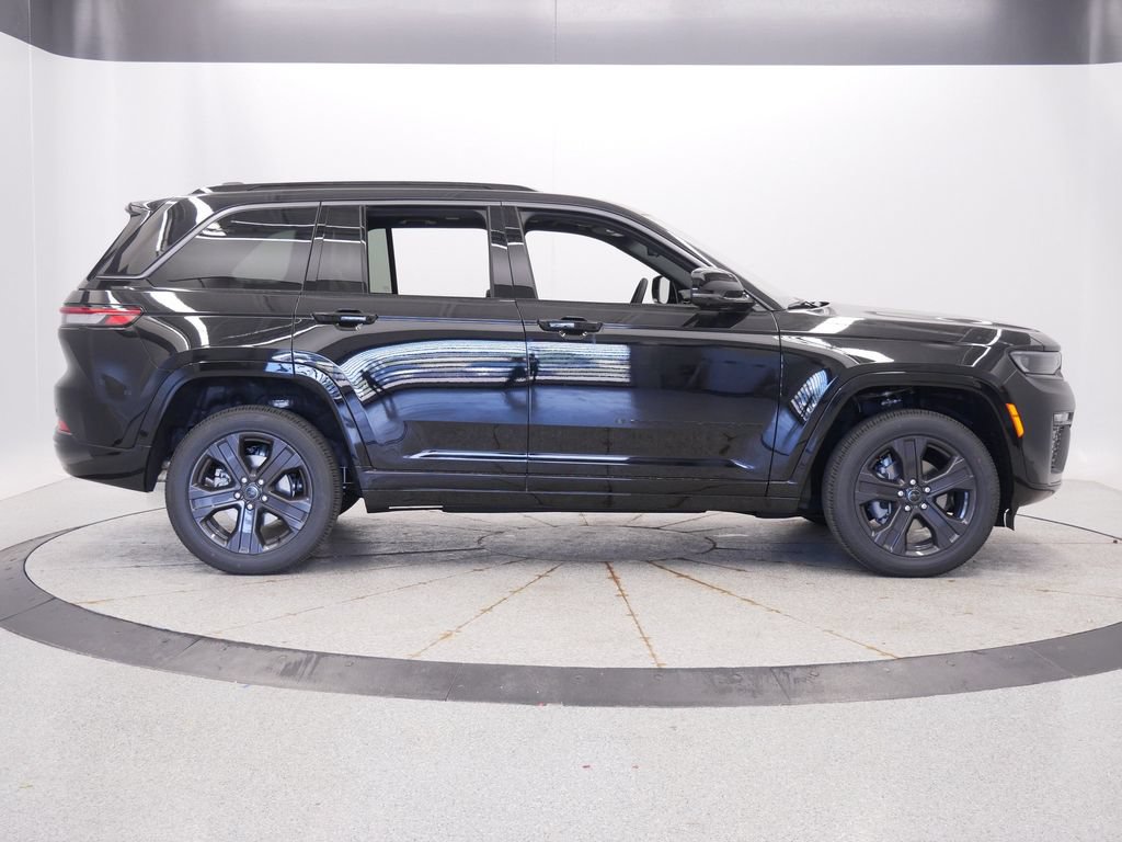 New 2027 Jeep Grand Cherokee Limited AWD/4WD image 8