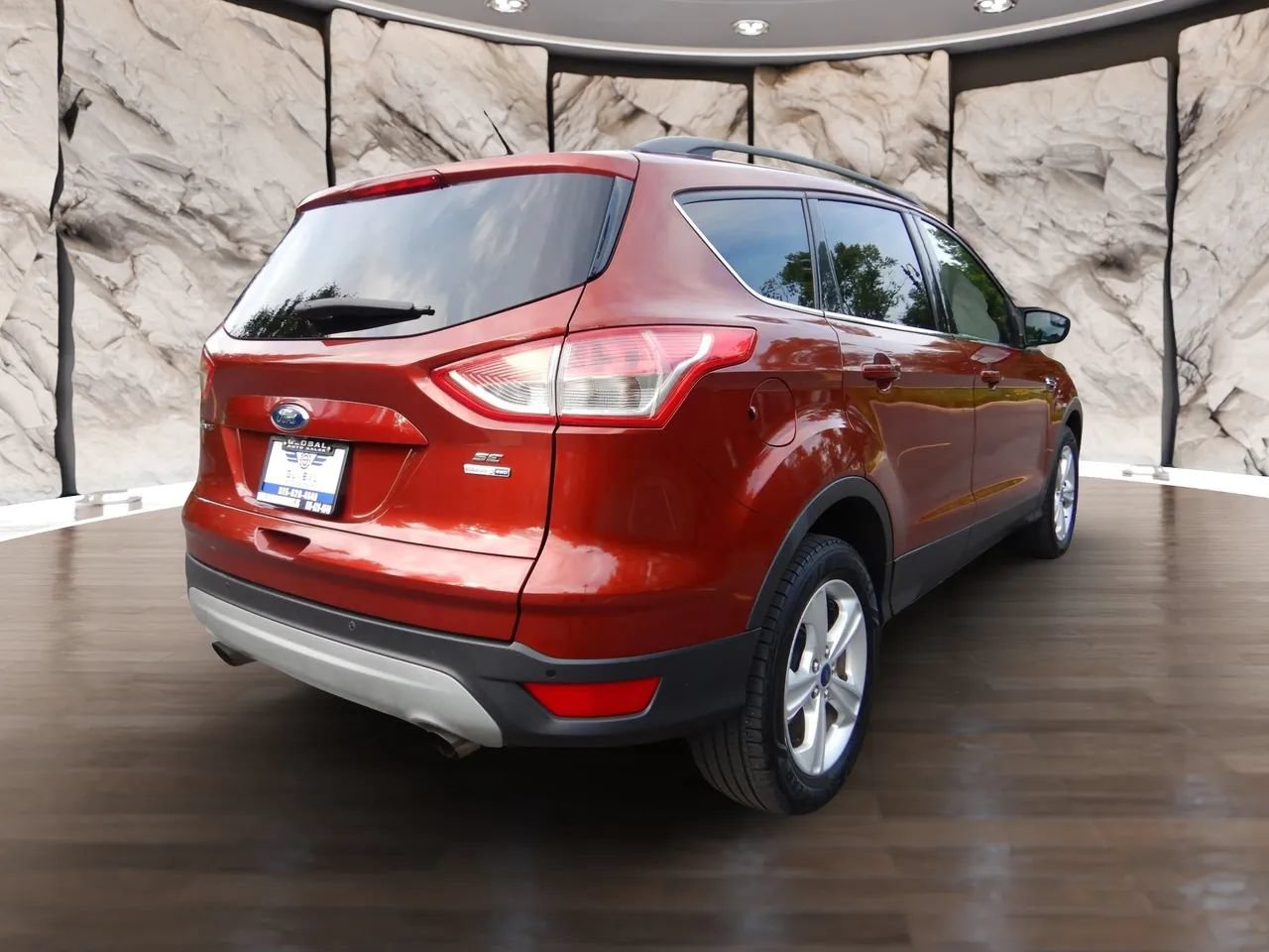 Used 2016 Ford Escape SE w/ Equipment Group 201A AWD/4WD image 6