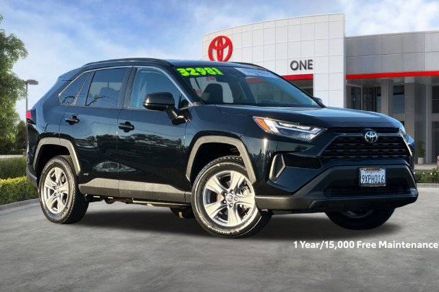 Certified 2025 Toyota RAV4 LE AWD/4WD image 2