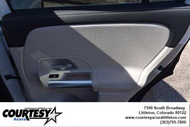 Used 2023 Mercedes-Benz GLA 250 4MATIC image 32